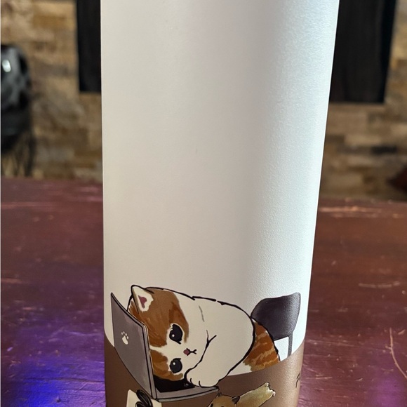Funkrin Cute Cat Design White Water Bottle - Picture 4 of 6